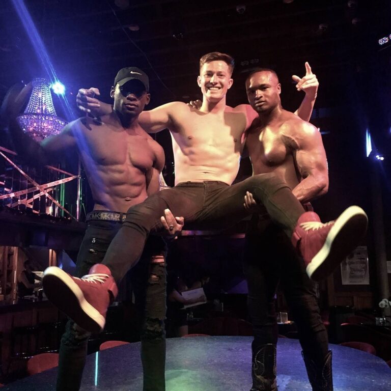 Best Gay Lesbian Bars In New Orleans Lgbt Nightlife Guide