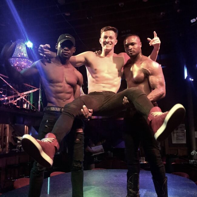 Best gay bars New Orleans LGBT nightlife dating lesbians your area