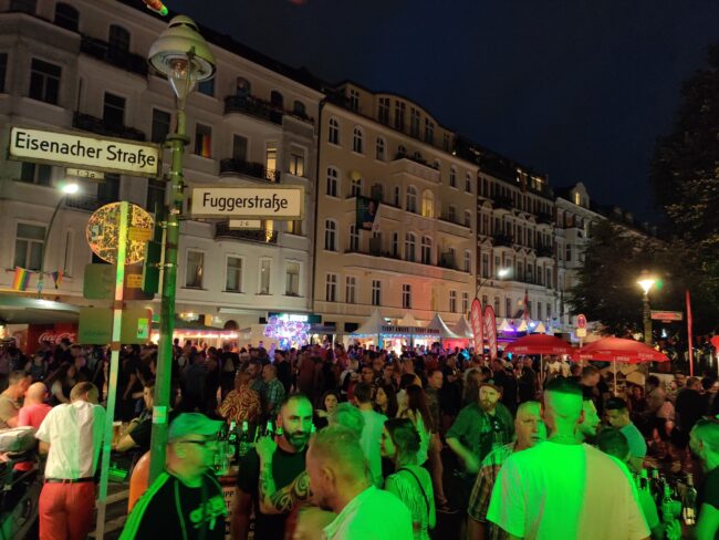 Best Gay & Lesbian Bars In Berlin (LGBT Nightlife Guide) - Nightlife LGBT